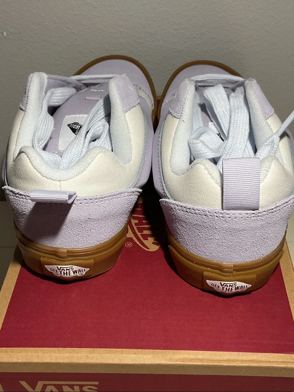 Vans Knu Skool Lilac with Gum Toe Cap Low-Top Sneakers